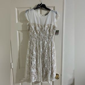 Net . Danny and nicoles size 6  dress